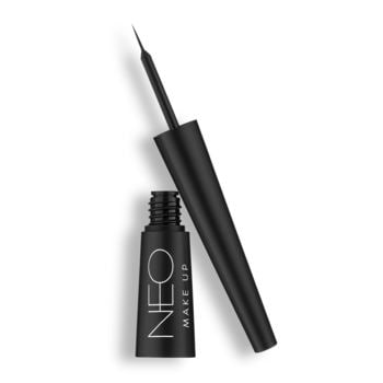 Eyeliner w pędzelku Pro Slim Liner
