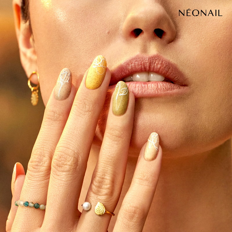 Wiosenna stylizacja z Top Crush Matte Sand